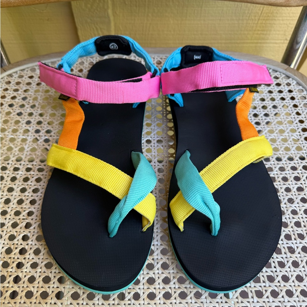 TIKVAW Colorful Sandals size 10